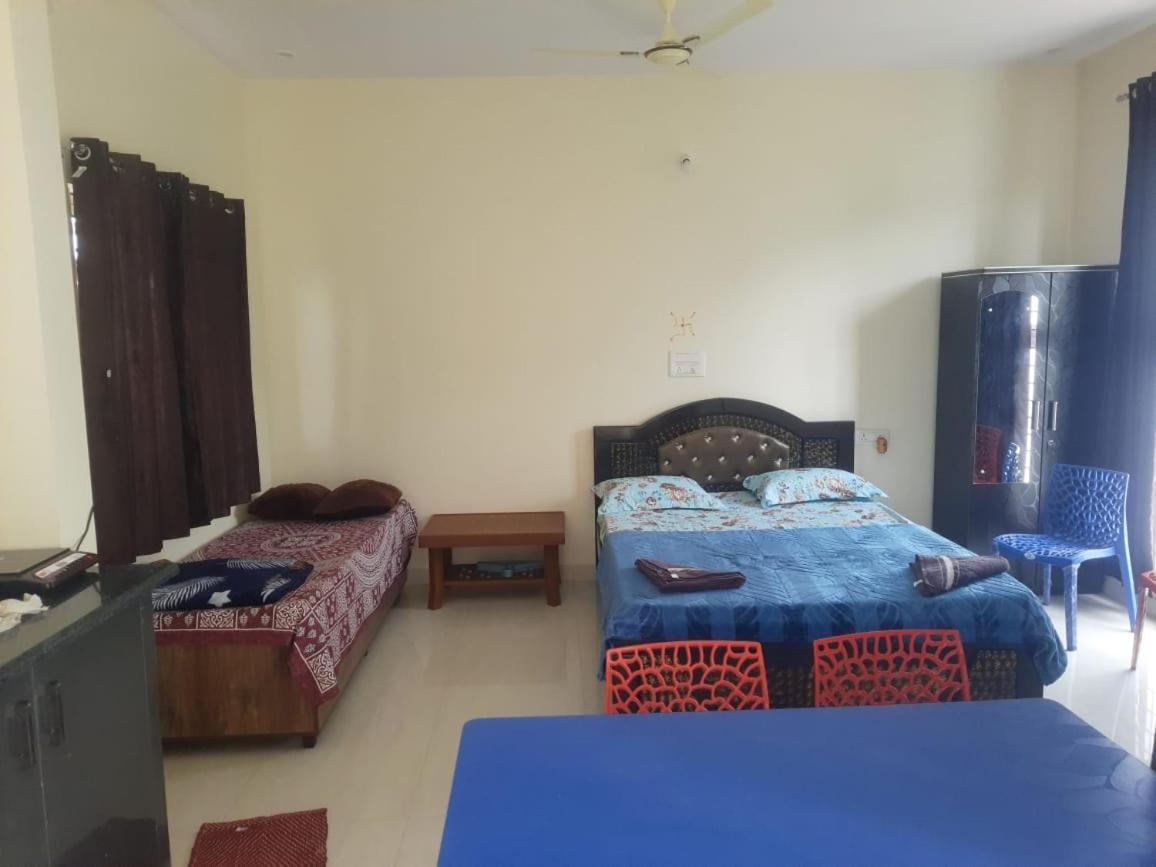 Nandi Skandagiri Guest House ภายนอก รูปภาพ